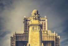 REVISTA ENÓLOGOS –CASTILLA-LA MANCHA – VENDIMIA 2025 – COSECHA 2025 – PRODUCCIÓN DE VINO Y MOSTO – COOPERATIVAS AGRO-ALIMENTARIAS DE CASTILLA-LA MAN CHA - COOPERATIVAS AGRO-ALIMENTARIAS DE ESPAÑA