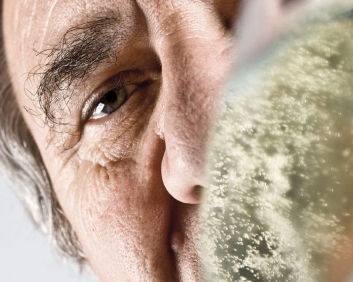 REVISTA ENÓLOGOS – DO CAVA – EXTREMADURA – ANICETO MESÚAS IGLESIAS – ALMENDRALEJO – VÍA DE LA PLATA – COMUNIDAD DE LABRADORES Y GANADEROS DE ALMENDRALEJO – MARI CRUZ VÁZQUEZ – ÁLVARO FERNÁNDEZ PRIETO – RODRIGO MORÁN