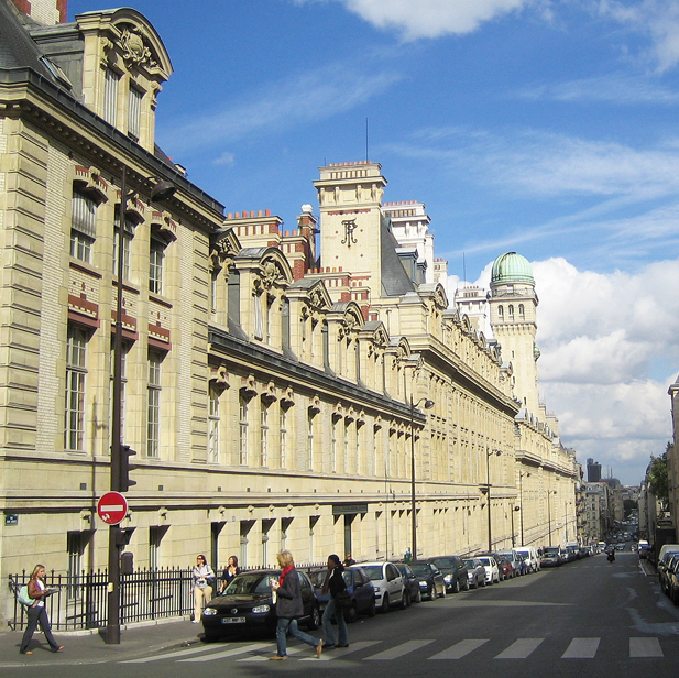 REVISTA ENÓLOGOS - ÉCOLE SUPÉRIEURE D'INTERPRÈTES ET DE TRADUCTEURS – UNIVERSIDAD DE LA SORBONA – PARÍS – FRANCE – MIGUEL POCOVÍ – LA SORBONA NUEVA - ÉCOLE SUPÉRIEURE D’INTERPRÈTES ET DE TRADUCTEURS (ESIT, UNIVERSIDAD DE LA SORBONA NUEVA) – ARTÍCULO ¿DE DÓNDE NOS VIENE EL GUSTO POR LAS BEBIDAS ALCOHÓLICAS? LA HIPÓTESIS DEL MONO BORRACHO - STOYAN TRACHLIEV.