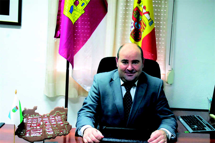 
REVISTAS ENÓLOGOS – AYUNTAMIENTO  DE TORRALBA DE CALATRAVA – PLANTA DE BIOMETANO – UNANIMIDAD  - ASOCIACIÓN S. ALBA FUTURA – PLATAFORMA STOP BIOMETANO TORRALBA DE CALATRAVA – TOMELLOSO – NOEZ – CASASBUENAS – BALSA DE VES – ARENALES DE SAN GREGORIO – PEDRO MUÑOZ – CAMPO DE CRIPTANA  - MANZANARES – SOCUÉLLAMOS –JAVIER NAVARRO –BENAJMÍN SEBASTIÁN –JUAN ANTONIO CAMUÑAS – ANDRÉS ANTONIO ARROYO – JOSÉ ANTONIO RUIZ –EMILIANO GARCÍA-PAGE – MERCEDES GÓMEZ