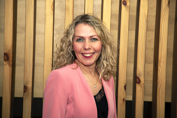 REVISTA ENÓLOGOS – SOCUÉLLAMOS - AZORA – FONDO DE INVERSIÓN – GESTORA DE CAPITAL RIESGO – MANZANARES – TOMELLOSO – JAVIER NAVARRO – JULIÁN DELGADO – VOX – CONCHI ARENAS – PARTIDO POPULAR – PP – PSOE – PARTIDOS SOCIALISTA OBRERO ESPAÑOL -CONCHA OSÁCAR – FERNANDO GUMUZIO -LAZORA – NESTAR - CONCHI ARENAS – JAVIER NAVARRO – JULIÁN NIEVA