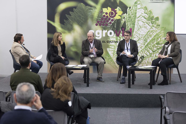 REVISTA ENÓLOGOS – PAQUETE DEL VINO DE LA UE – SIEB – AGROVID – FERIA DE VALLADOLID – ALBERTO ALONSO MINISTERIO DE AGRICULTURA – SALÓN IBÉRICO DE EQUIPAMIENTO PARA BODEGA –