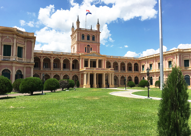 REVISTA ENÓLOGOS –BRUSELAS – PARLAMENTO EUROPEO – URSULA VON DER LEYEN - VOX – JORGE BUXADÉ – ASAJA –COAG – PATRONAL EUROPEA DEL VINO –BURÓCRATAS DE BRUSELAS – BUROCRACIA EUROPEA