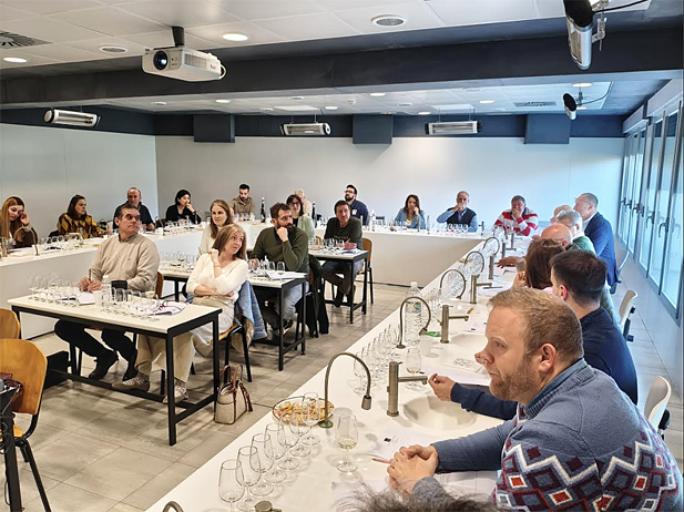 REVISTA ENÓLOGOS – UNIVERSIDAD DE LA RIOJA – UR – AER – ASOCIACIÓN ENÓLOGOS DE RIOJA – ANTONIO T. PALACIOS – LUIS VALENTÍN –GRANDES PAGOS DE ESPAÑA