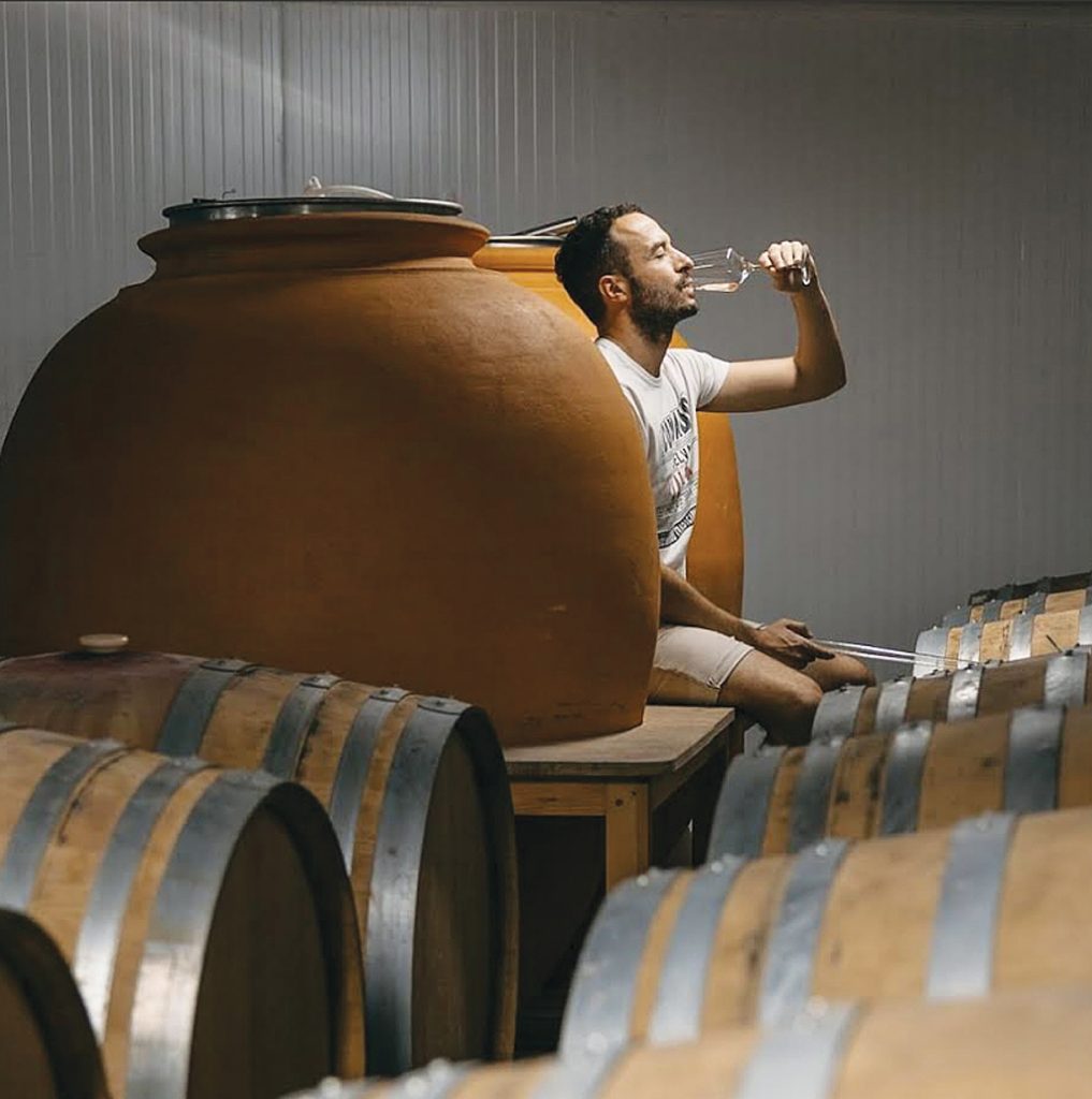 REVISTA ENÓLOGOS – JOSÉ JOAQUÍN CONTRERAS LIGERO – ROCIANA (HUELVA) – BODEGAS CONTRERAS RUIZ