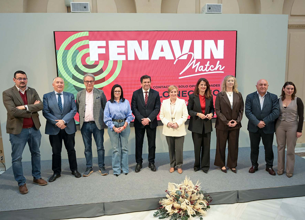 El presidente de la Corporación provincial, Miguel Ángel Valverde, ha agradecido el trabajo conjunto del área de promoción económica de toda la Diputación, de la dirección de la feria y de entidades colaboradoras como la Cámara de Comercio. Fotografía: Diputación de Ciudad Real.