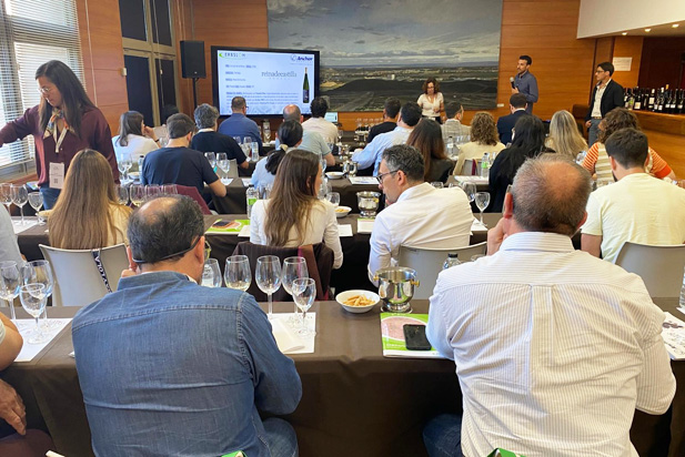 REVISTA ENÓLOGOS – ENOFORUM – VINIDEA – ZARAGOZA – ESPAÑA – REGRESO – FERIA DE ZARAGOZA – INVESTIGACIÓN VITIVINÍCOLA Y ENOLÓGICA