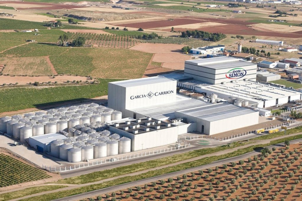 REVISTA ENÓLOGOS – RANKING NACIONAL DE FACTURACIÓN – GRANDES BODEGAS MANCHEGAS – J. GARCÍA CARRIÓN – BODEGAS YUNTERO – COOPERATIVA VIRGEN DE LAS VIÑAS – FÉLIX SOLÍS AVANTIS – JUAN RAMÓN LOZANO – GRUPO BACO – FAMILIA TORRES. MARQUÉS DE RISCAL, BARÓN DE LEY – COMPAÑÍA VITIVINÍCOLA DEL NORTE DE ESPA (CVNE) - PERNOD RICARD WINEMAKERS SPAIN – CODORNÍU – FREIXENET HENKELL