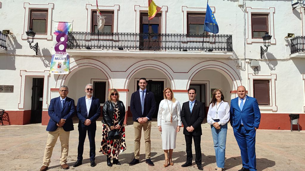 REVISTA ENÓLOGOS – PEDRO MUÑOZ (CIUDAD REAL) – CAMPO DE CRIPTANA – ARENALES DE SAN GREGORIO. EMILIANO GARCÍA-PAGE – SANTIAGO LUCAS-TORRES LÓPEZ-CASERO – SANTIAGO LUCAS-TORRES DE LA GUÍA – RESERVA NATURAL COMPLEJO LAGUNAR DE PEDRO MUÑOZ – ECOVALOR SOLUCIONES SL – RAQUEL PÉREZ NAVACERRADA – PARTIDO POPULAR – PARTIDO SOCIALISTA OBRERO ESPAÑOL – GOBIERNO DE CASTILLA-LA MANCHA – MACROPLANTA DE RSIDUOS LÍQUIDOS – TIERRA DE SACRIFICIO